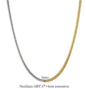 Layered & Pendant Necklaces