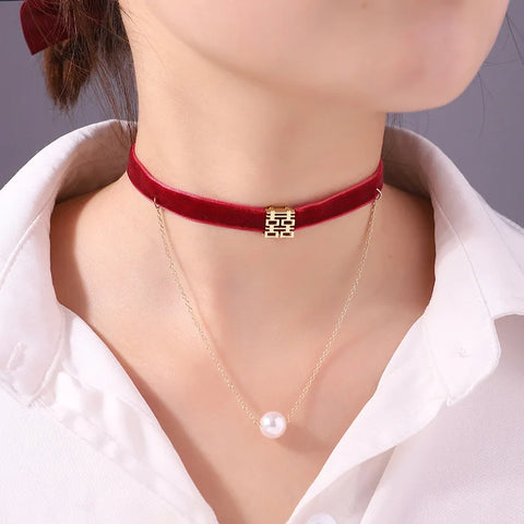 Simple Vintage Velvet Pearl