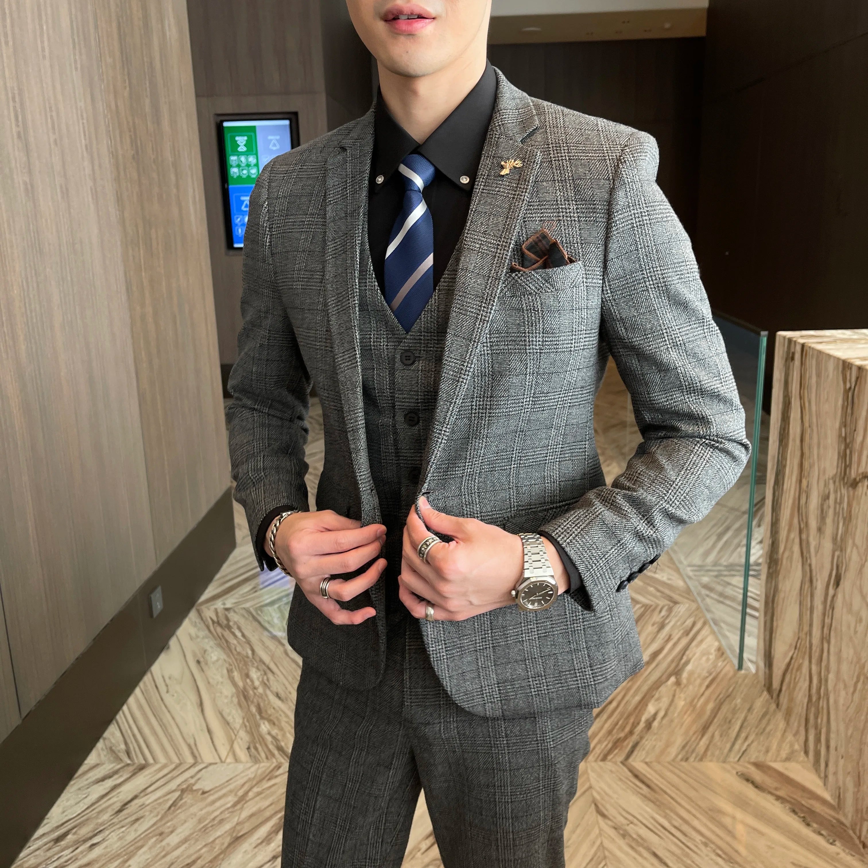 High Quality Plaid Three-Piece Suit