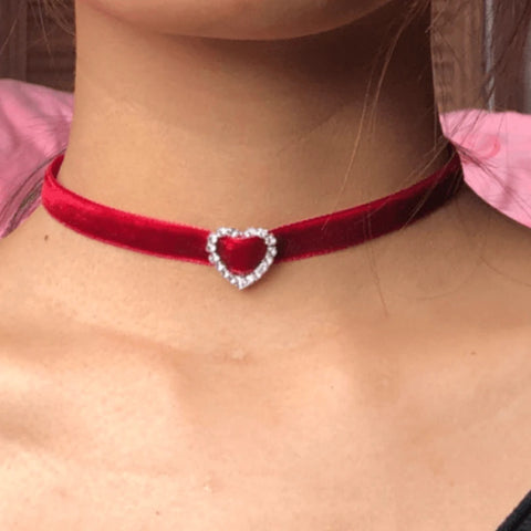 Simple Vintage Velvet Pearl