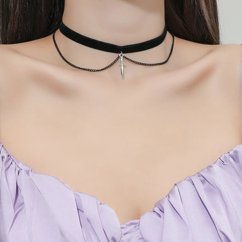 Simple Vintage Velvet Pearl