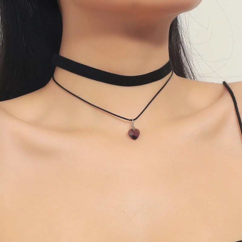 Simple Vintage Velvet Pearl