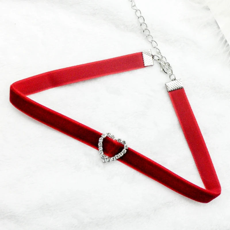 Simple Vintage Velvet Pearl