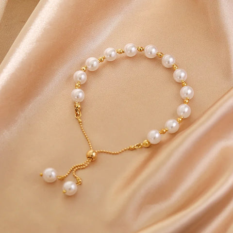 Simple Vintage Pendant Bracelet